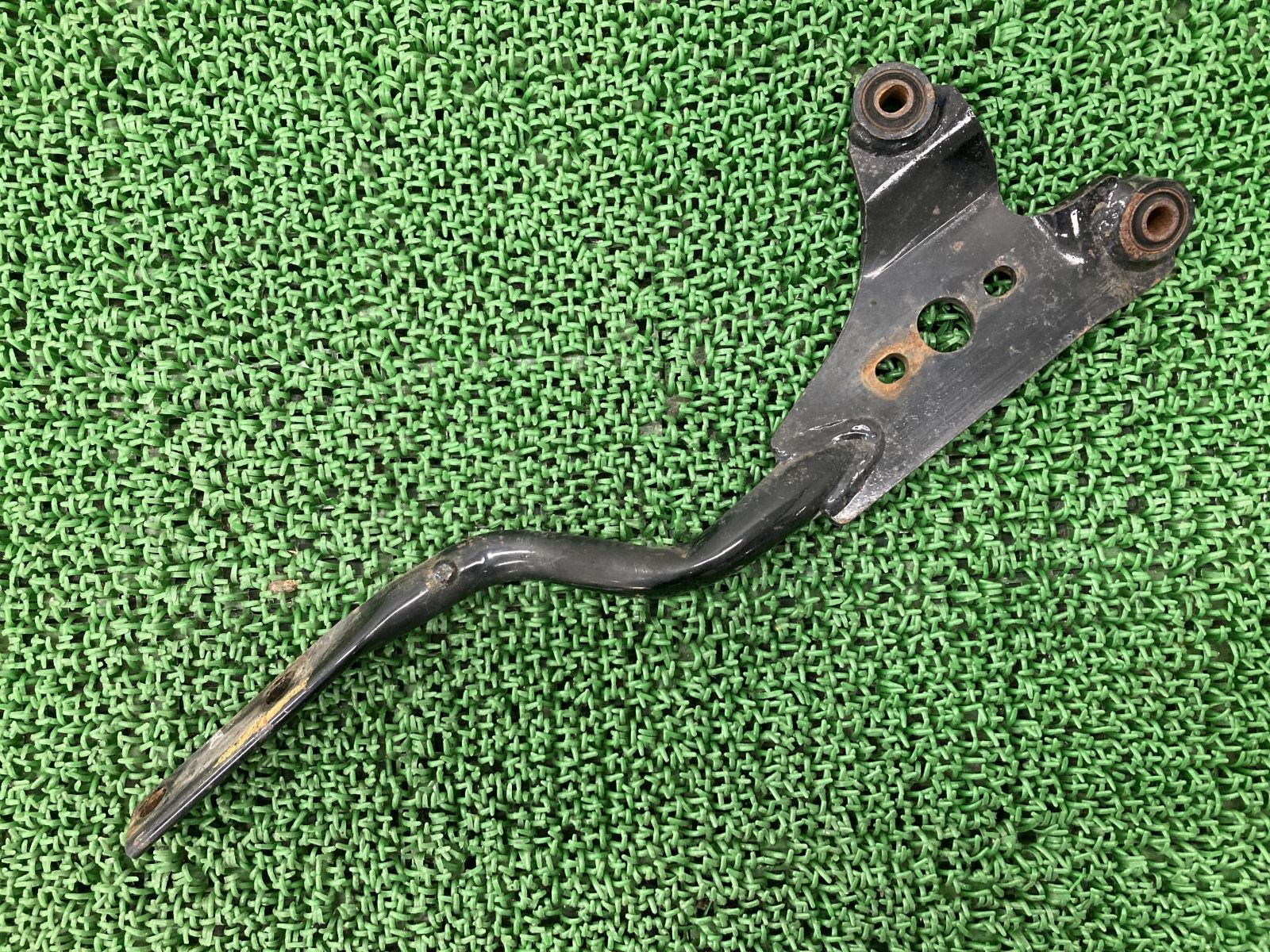 スティード400 マフラーステー ホンダ 純正 中古 バイク 部品 NC26 STEED400 STEED600 PC21 曲がり無し 品薄 車検 Genuine