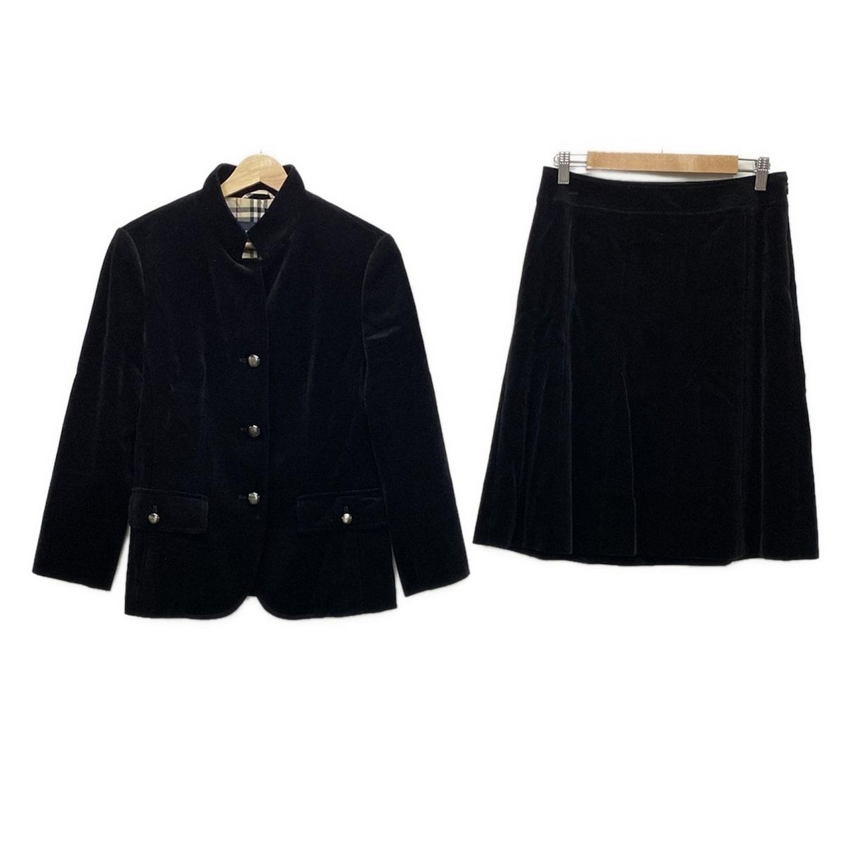 Burberry LONDON バーバリーロンドン スカートスーツ レディース - 黒 ベロア