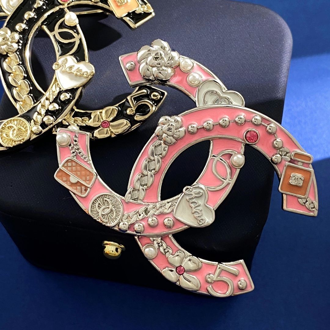 CHANEL ダブルCロゴ ブローチ ピンク CHANEL ダブルCロゴ ブローチ ピンク