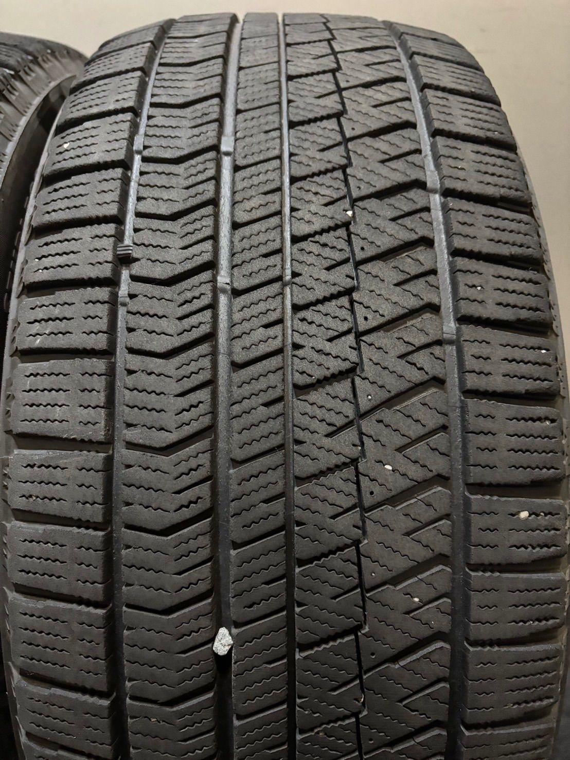 225|50R17 BRIDGESTONE|VRX2 20年製 スタッドレス 4本 ブリヂストン ブリザック アウディ A4 A5 南4-K386