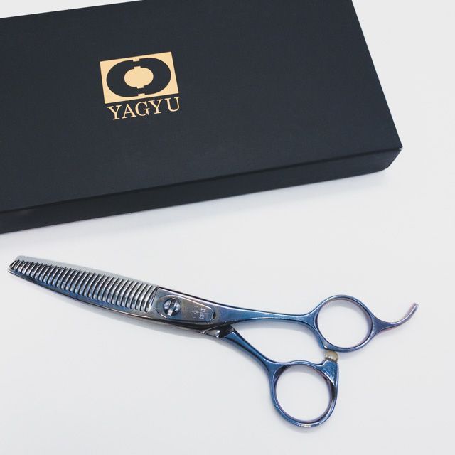 YAGYU柳生】SH1 DLC加工 オフセット シザー セニング 美容ハサミ すき  