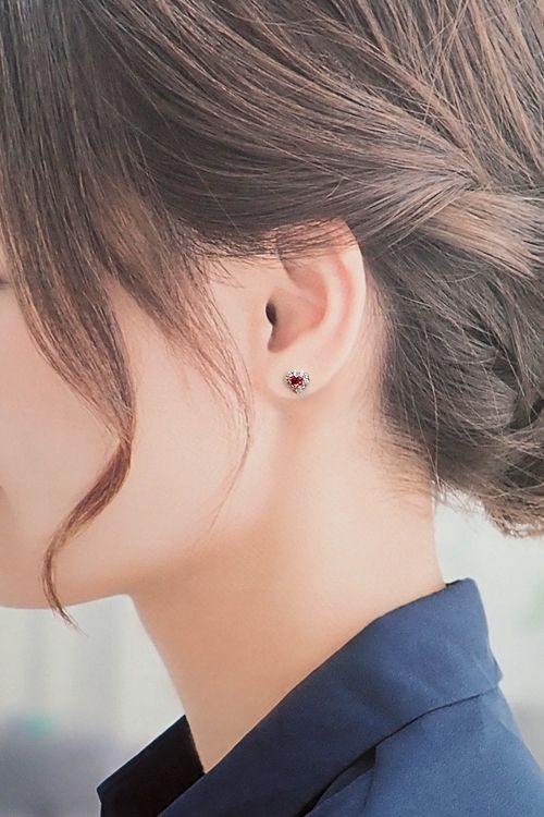 ピアス