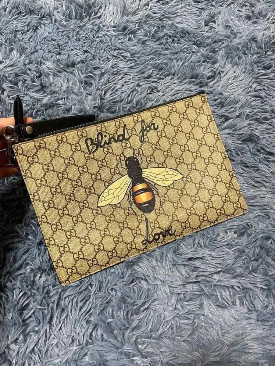 【雷市場（ポンジャン）商品韓国直送】GUCCI(グッチ) みつばち クラッチ