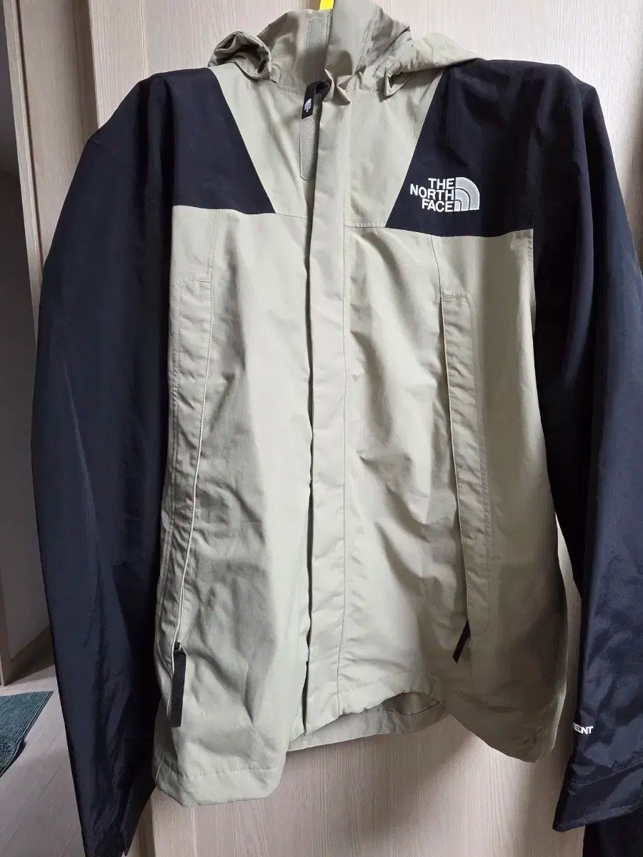 THE NORTH FACE ザ ノース フェイス ウィンドブレーカー ブラック|ベージュ