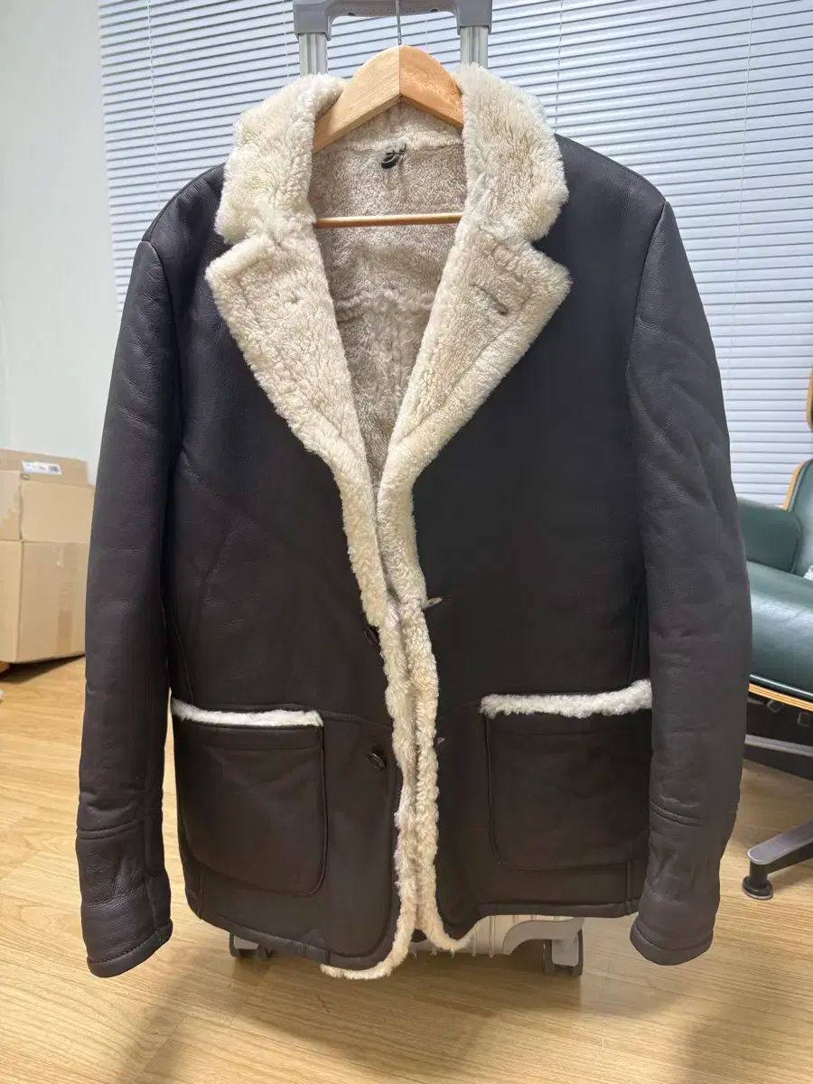 【雷市場（ポンジャン）商品韓国直送】 LARDINI(ラルディーニ) ムートンコート 50 (ランディングショット追加) カット