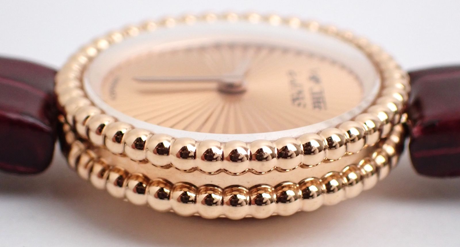 美品 VanCleef&Arpels(ヴァンクリーフアンドアーペル) ペルレ