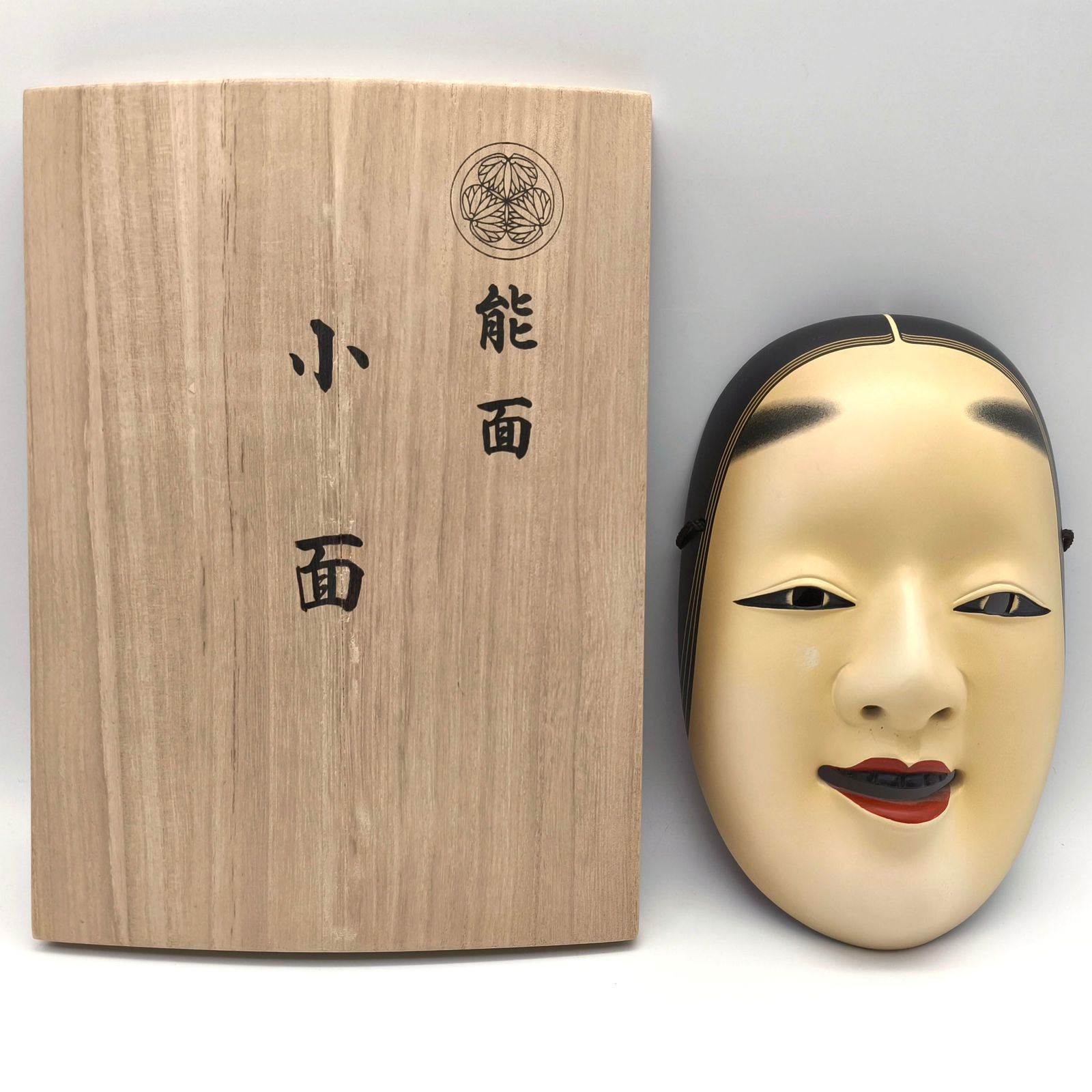 d-3 「小面」長澤氏春 ？ 木彫 能面