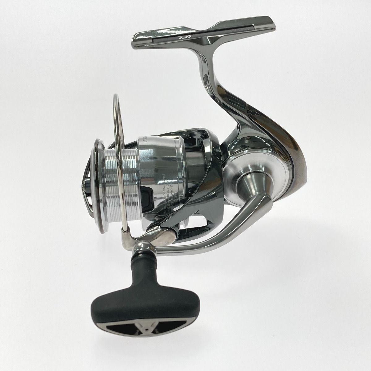 玄関先迄納品 ダイワ DAIWA 22 箱付き スピニングリール イグジストLT3000-H リール