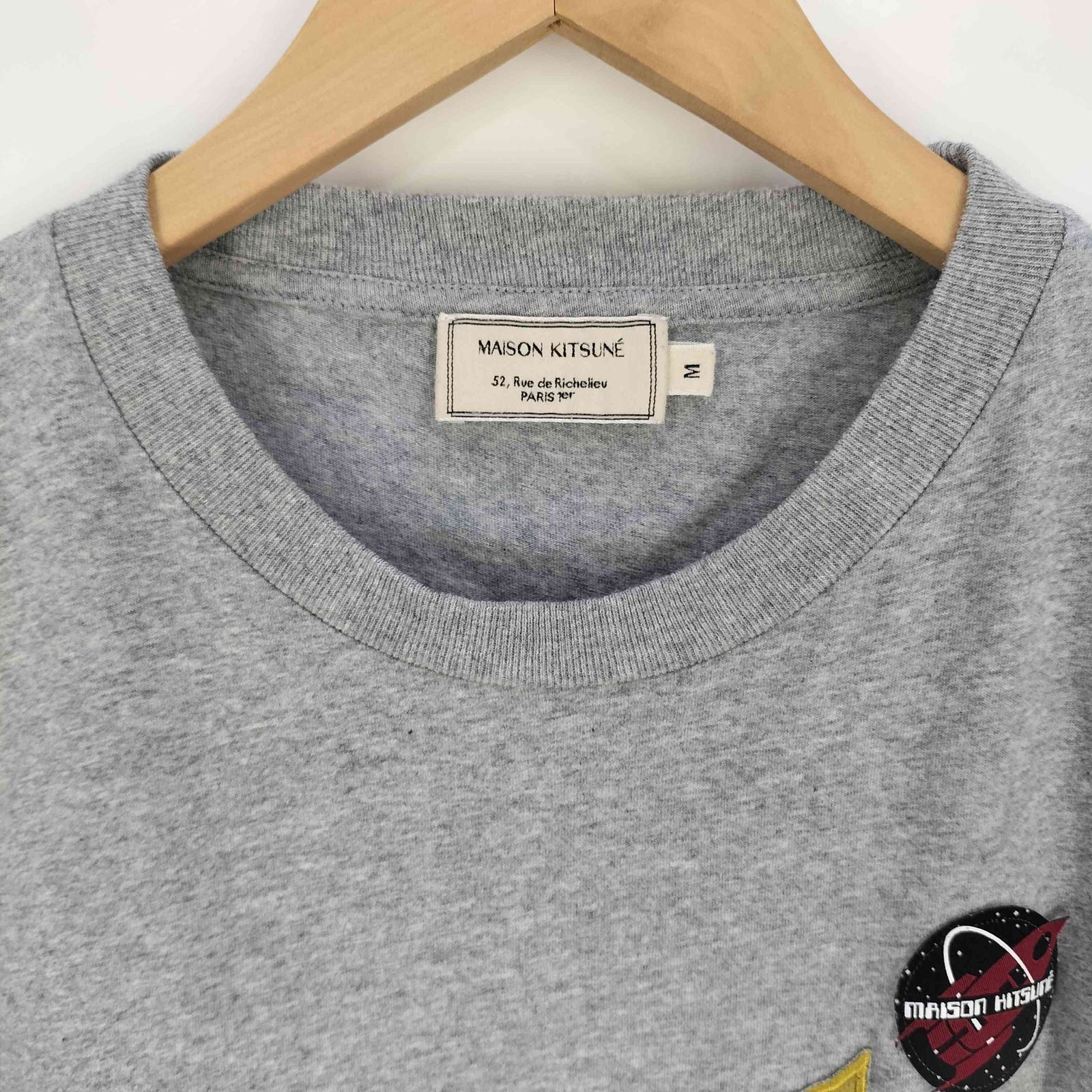 メゾンキツネ MAISON KITSUNE マルチワッペン クルーネック T