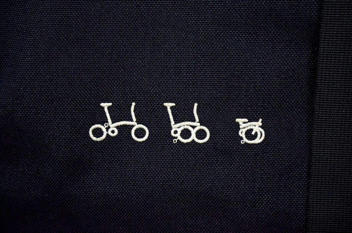 フロントバッグ |