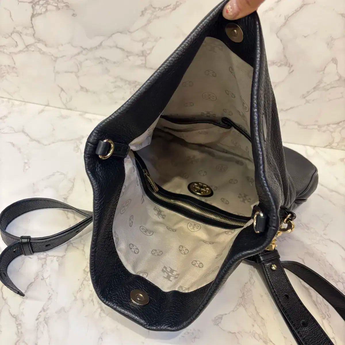 アマンダ クロスバッグ