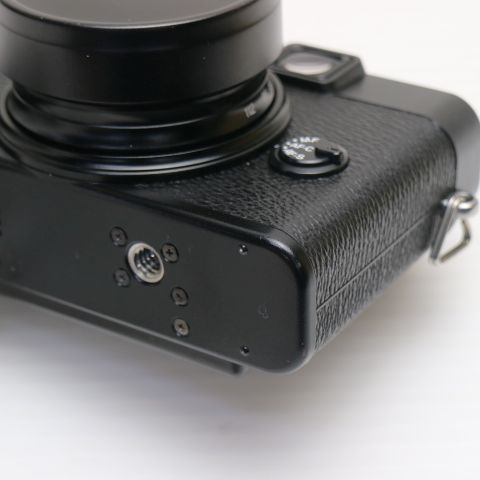 ブラック デジカメ