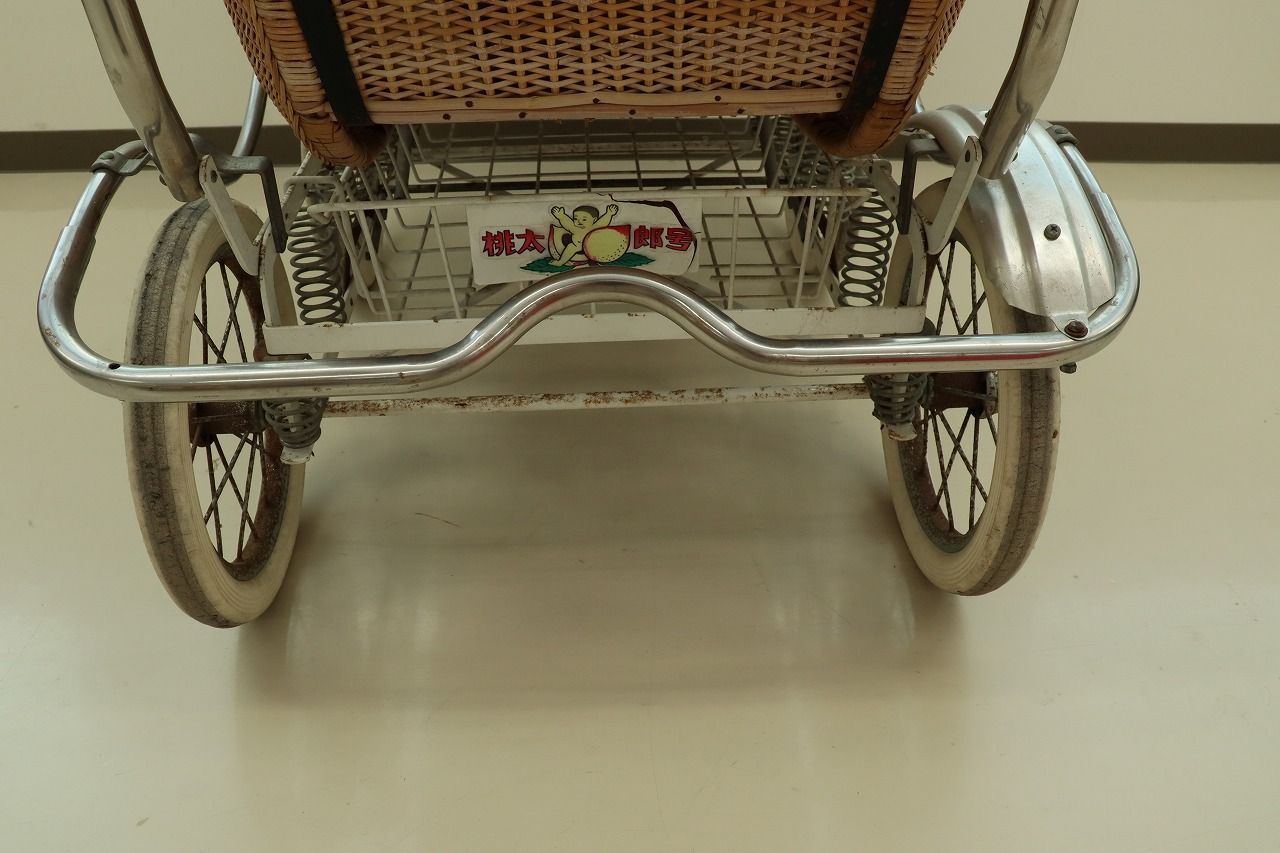 【現地引取のみ、リユース品】乳母車