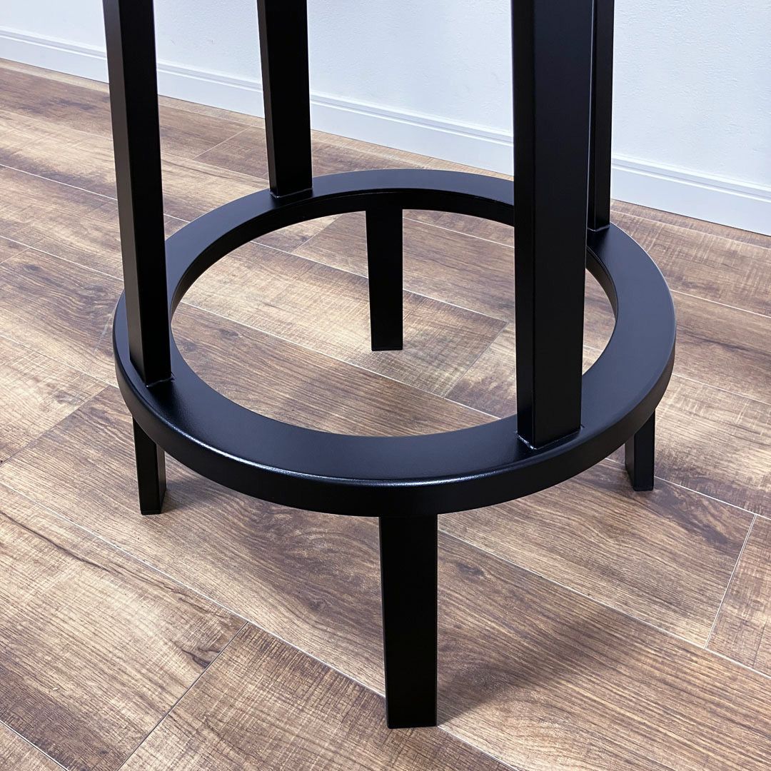 BAR STOOL