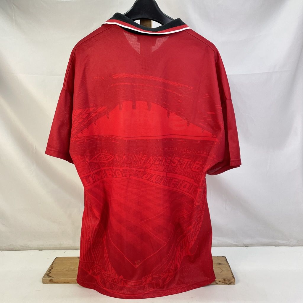 01w-2046 〇 Umbro アンブロ マンチェスター ユナイテッド 94