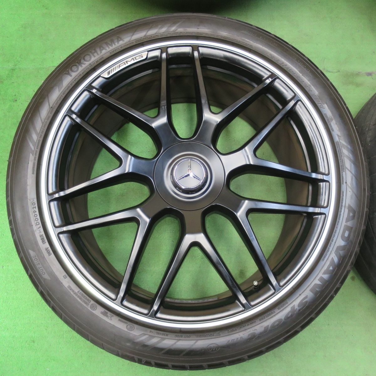 送料無料] キレイ！22年☆ベンツ GLE 63 W167 V167 純正 AMG 285/40R22