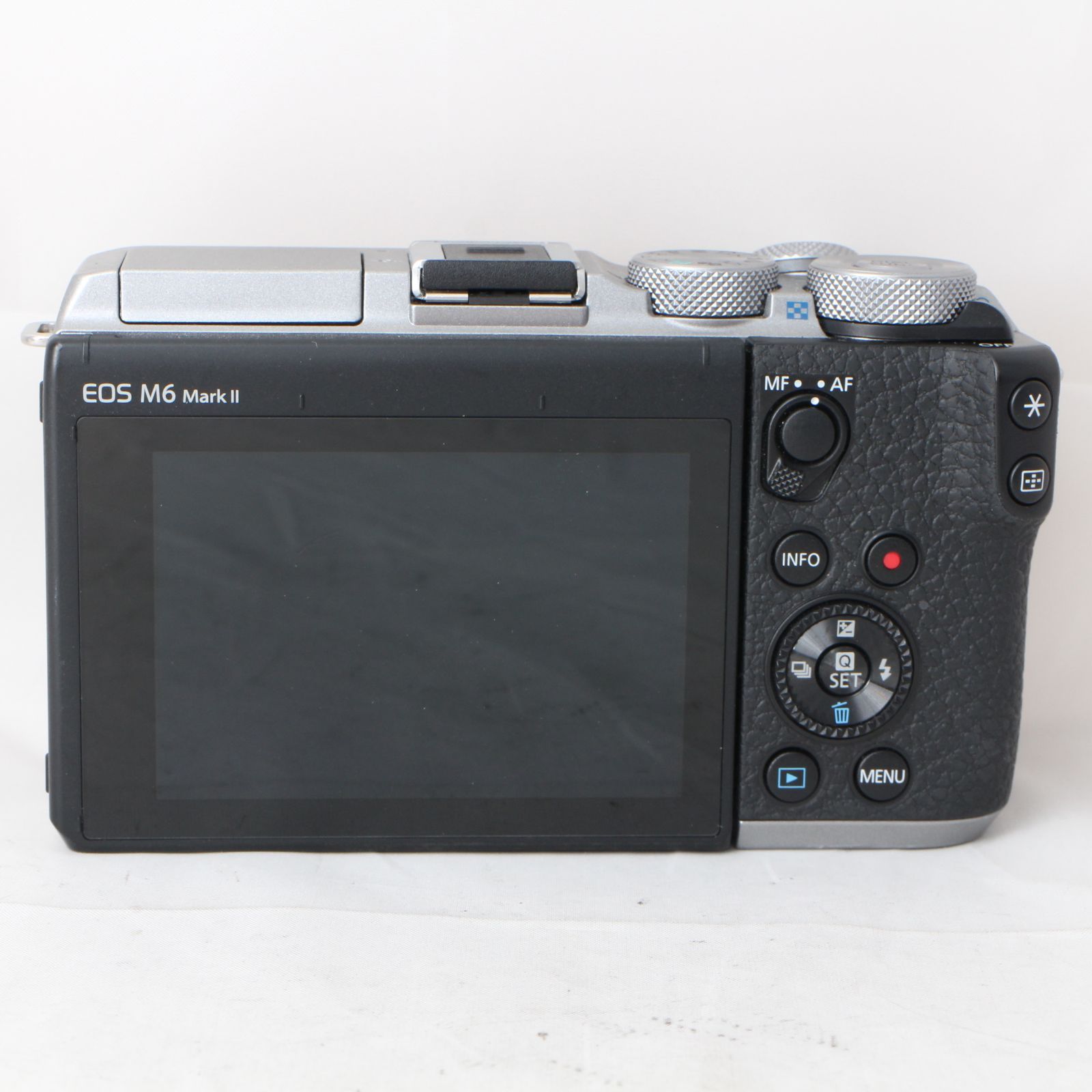 ☆美品・ショット数4000☆ Canon EOS M6 Mark II ボディ シルバー EOSM6MK2SL-BODY キヤノン  ミラーレス一眼カメラ #2706 - メルカリ