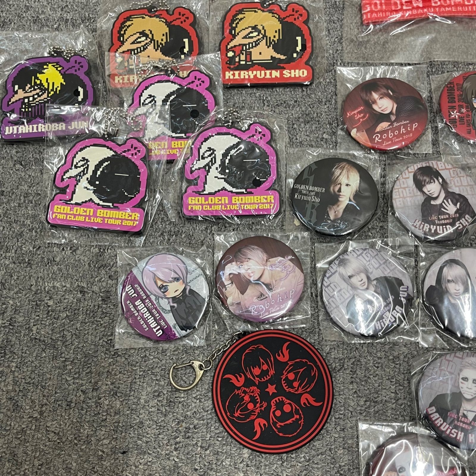 NPA】ゴールデンボンバー 金爆 グッズ まとめ 大量 缶バッジ