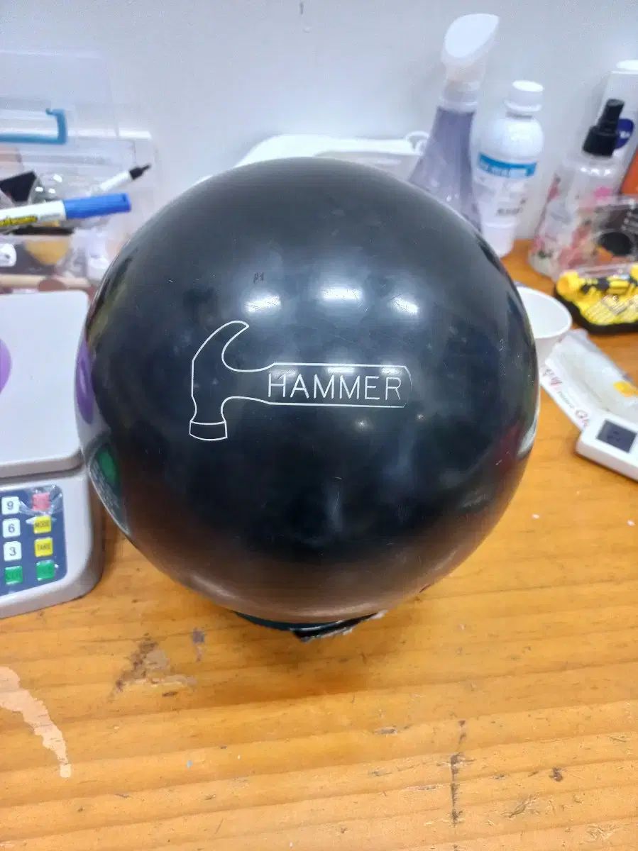 Hammer ブラックウレタン　ボウリングボール 中古品15ポンド Hammer Black Hammer Pearl Urethane - ボウリング通販ゴロゴロ