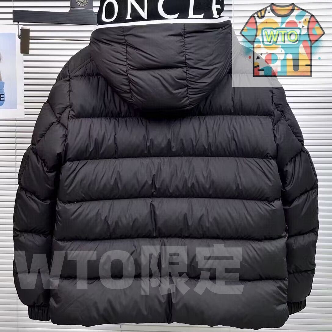 モンクレール　ブラック ダウンジャケット MONCLER Matt Black モンクレール マットブラック ダウン