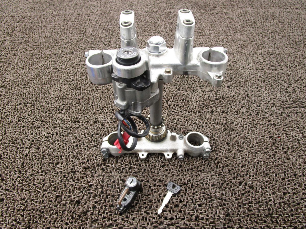 ブロンコ トップブリッジ ステム メインキーセット ▲A6739 5BT ヤマハ 5BT BRONCO キャブ車