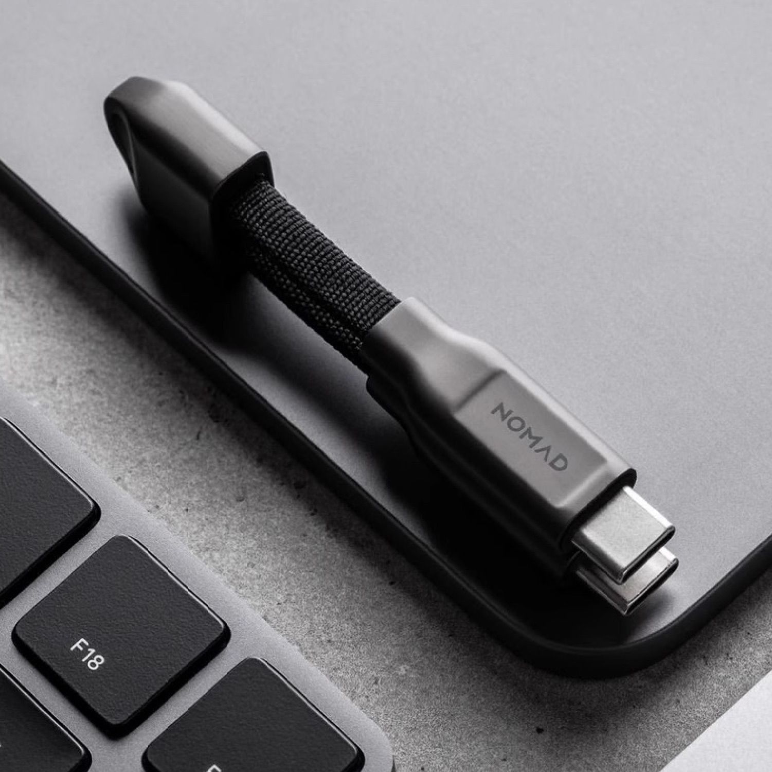 NOMAD US ポータブルキーチェーン型 Type-Cケーブル 急速充電対応 240W