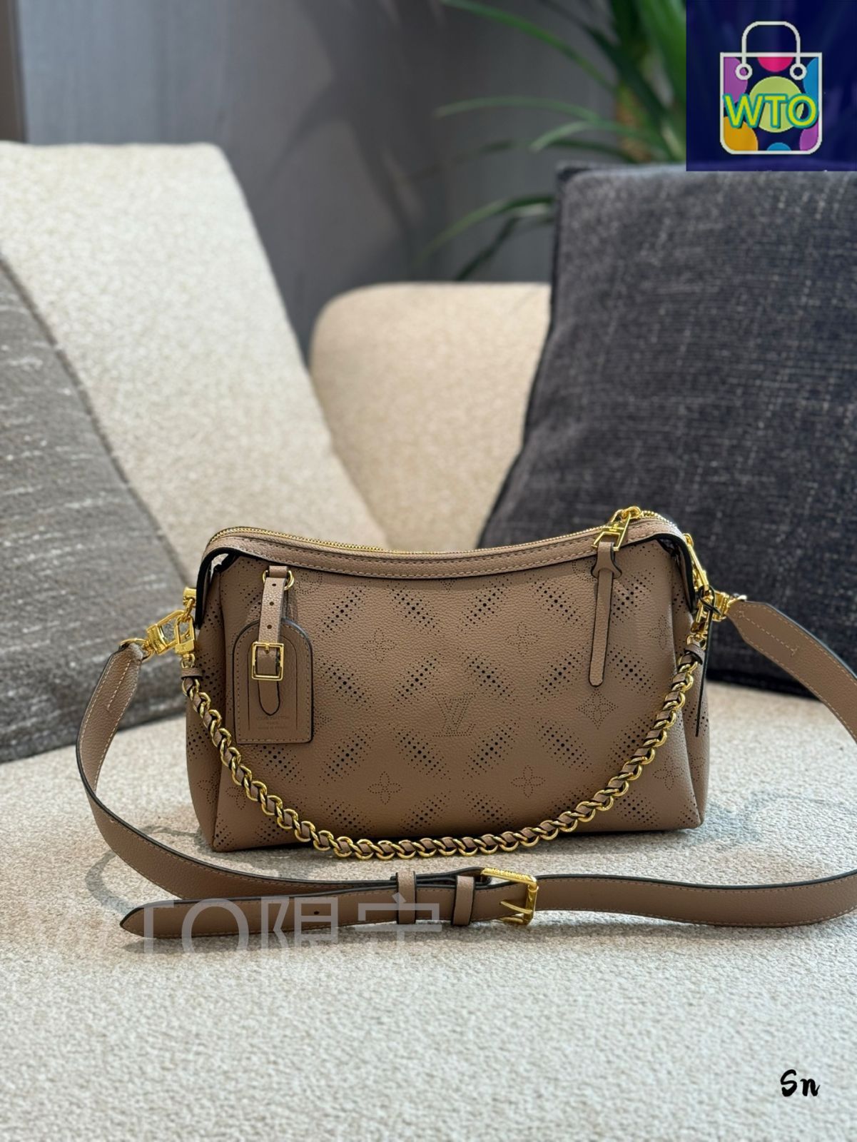 LOUIS VUITTON ワンダラー バッグ - デュアルショルダーストラップ付き 27cm | ♥品