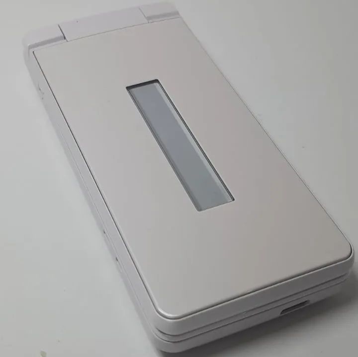 SOFTBANK 805SH AQUOS 4Gガラホ - メルカリ