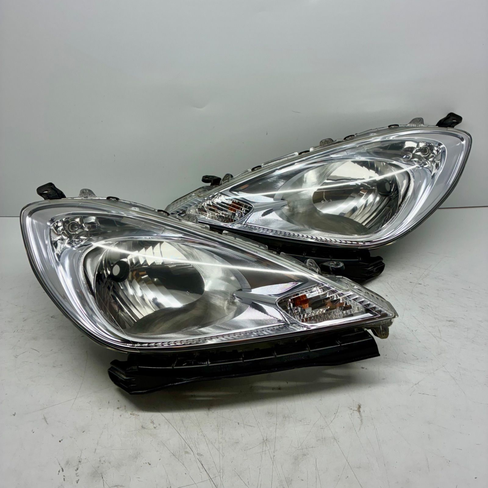 コーティング済 GP1 GP4 GE6 フィット HV 後期 ヘッドライト ランプ レンズ 左右セット LR ハロゲン STANLEY P9603 打刻 3 P71491