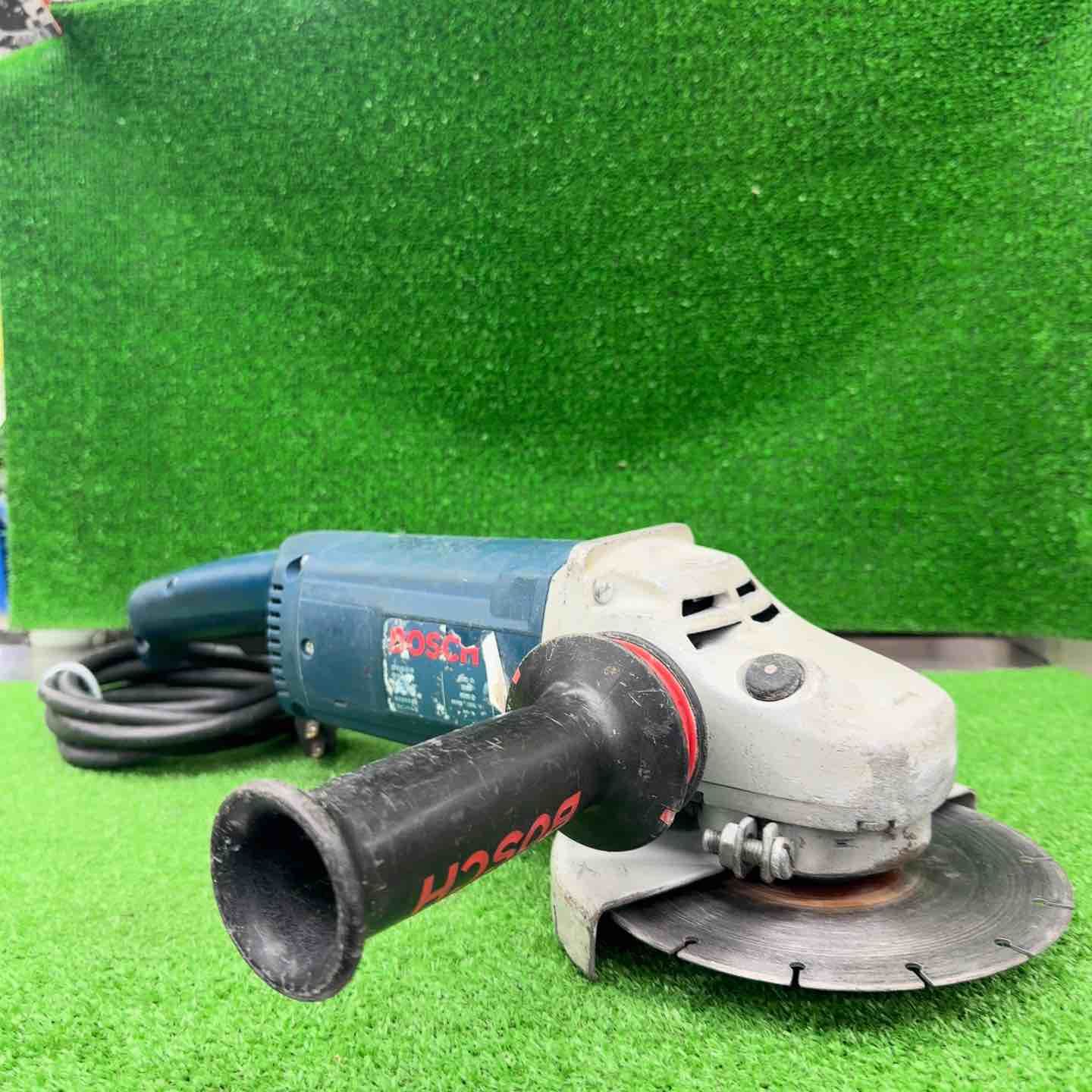 BOSCH 180mmディスクグラインダ