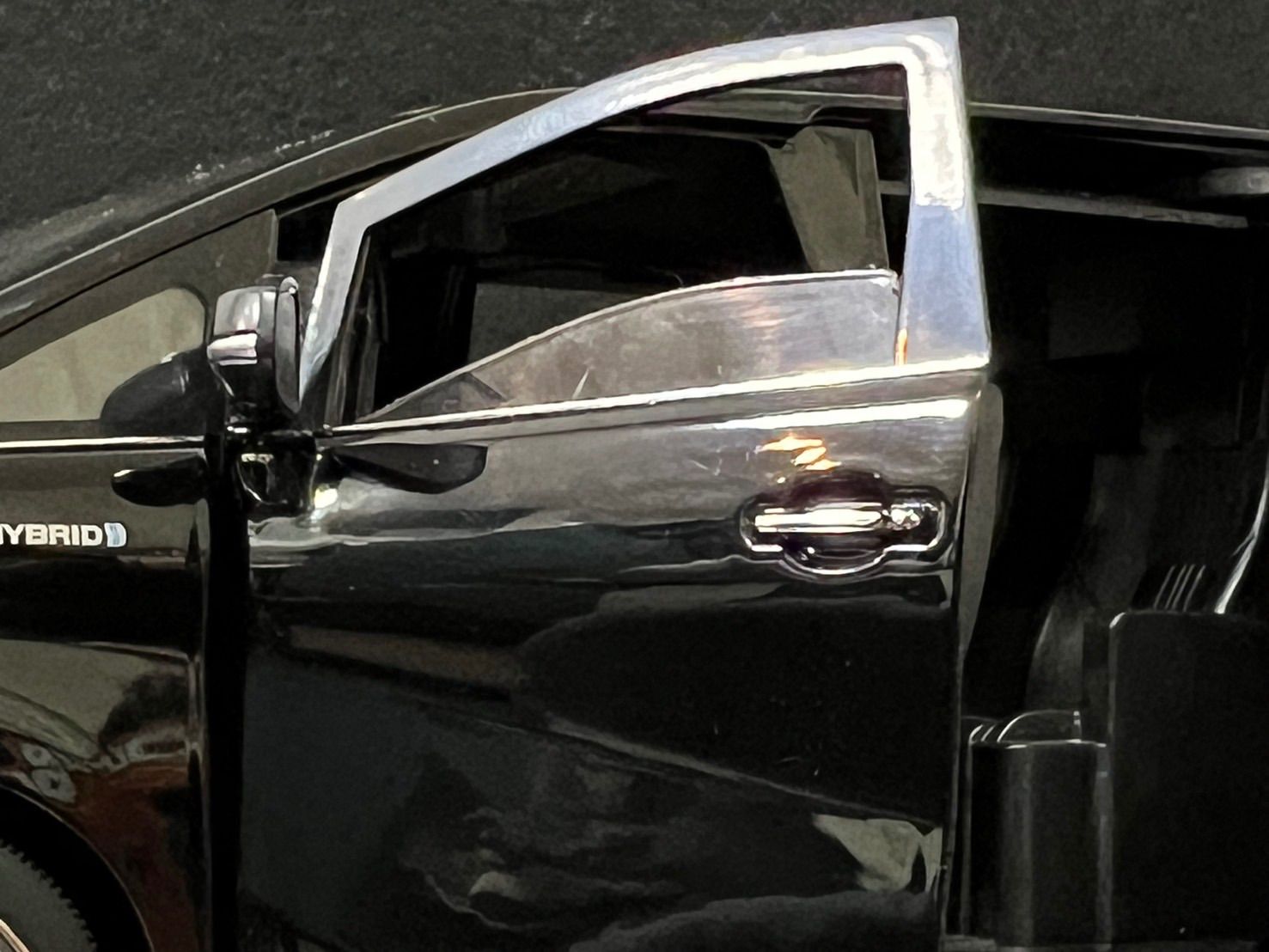 トヨタ TOYOTA アルファード 1/18 ミニカー ブラック H172 - メルカリ