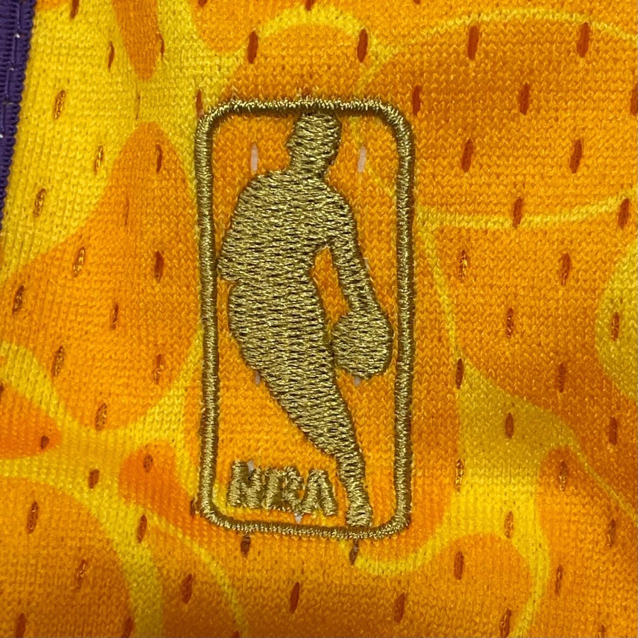 楽天市場】ミッチェル＆ネス ショートパンツ MITCHELL＆NESS NBA SWINGMAN SHORTS LAKERS 09 メンズ イエロー  黄 パープル 紫 SMSHCP19075-LALLGPR09 ロサンゼルス・レイカーズ Los Angeles Lakers バスケ バスケットボール  パンツ ボトムス ZSPO : Z-CRAFT