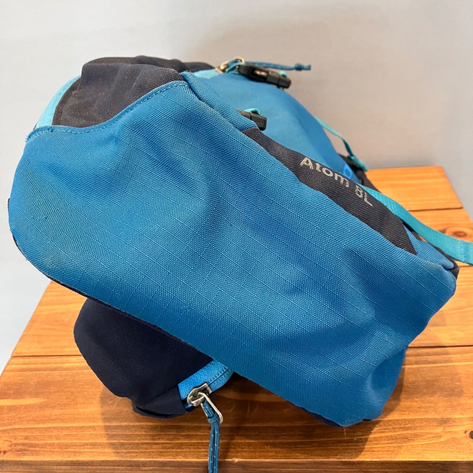 patagonia パタゴニア アトム・スリング Atom Sling 8L ボディ