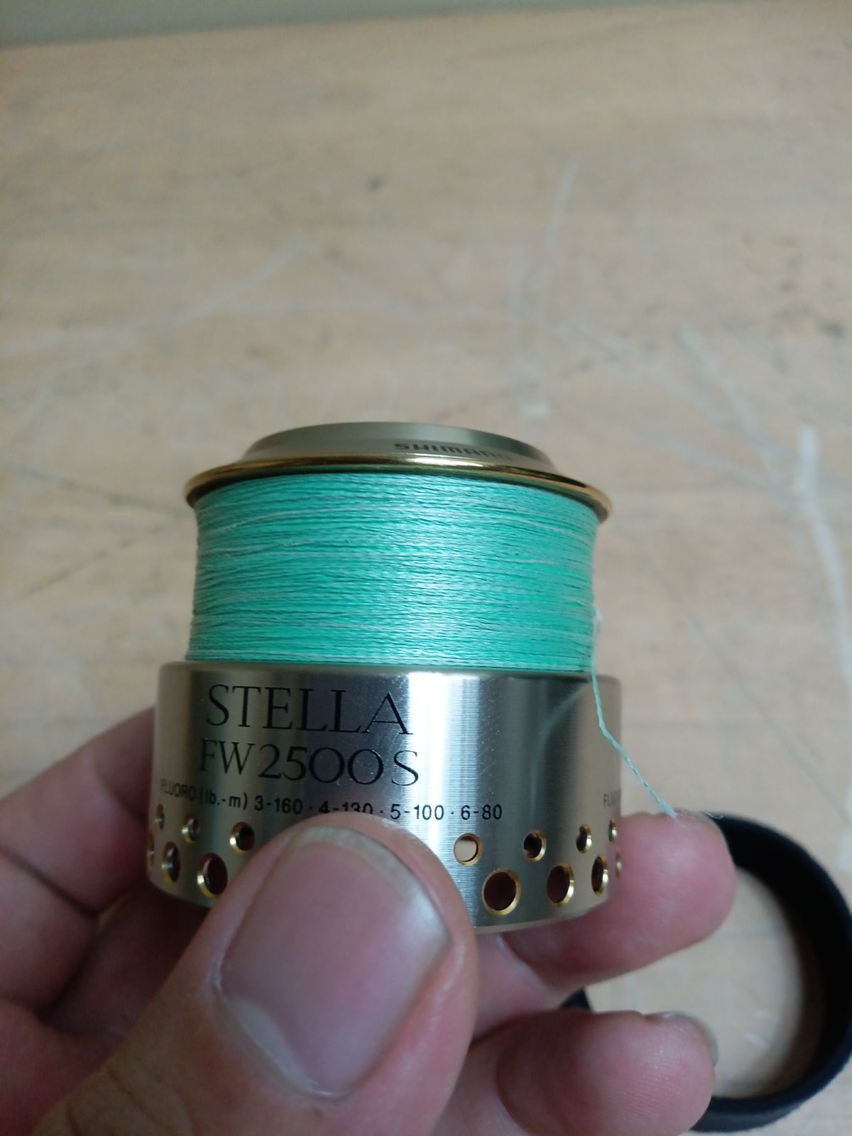 美品　人気　シマノ　ステラ FW2500S SC78E スピニングリール 美品 人気 シマノ ステラ FW2500S SC78E スピニングリール