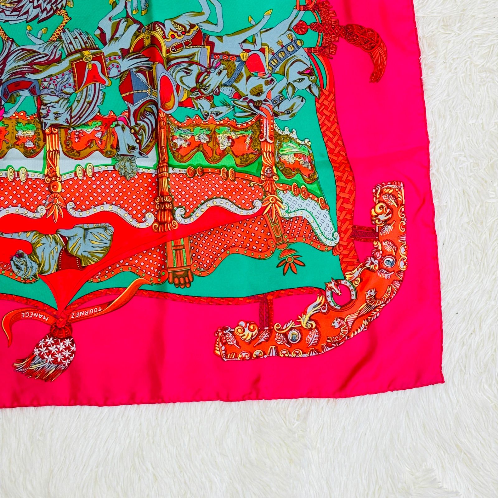 美品 エルメス HERMES カレ 90 TOURNEZ MANEGE メリーゴーランド