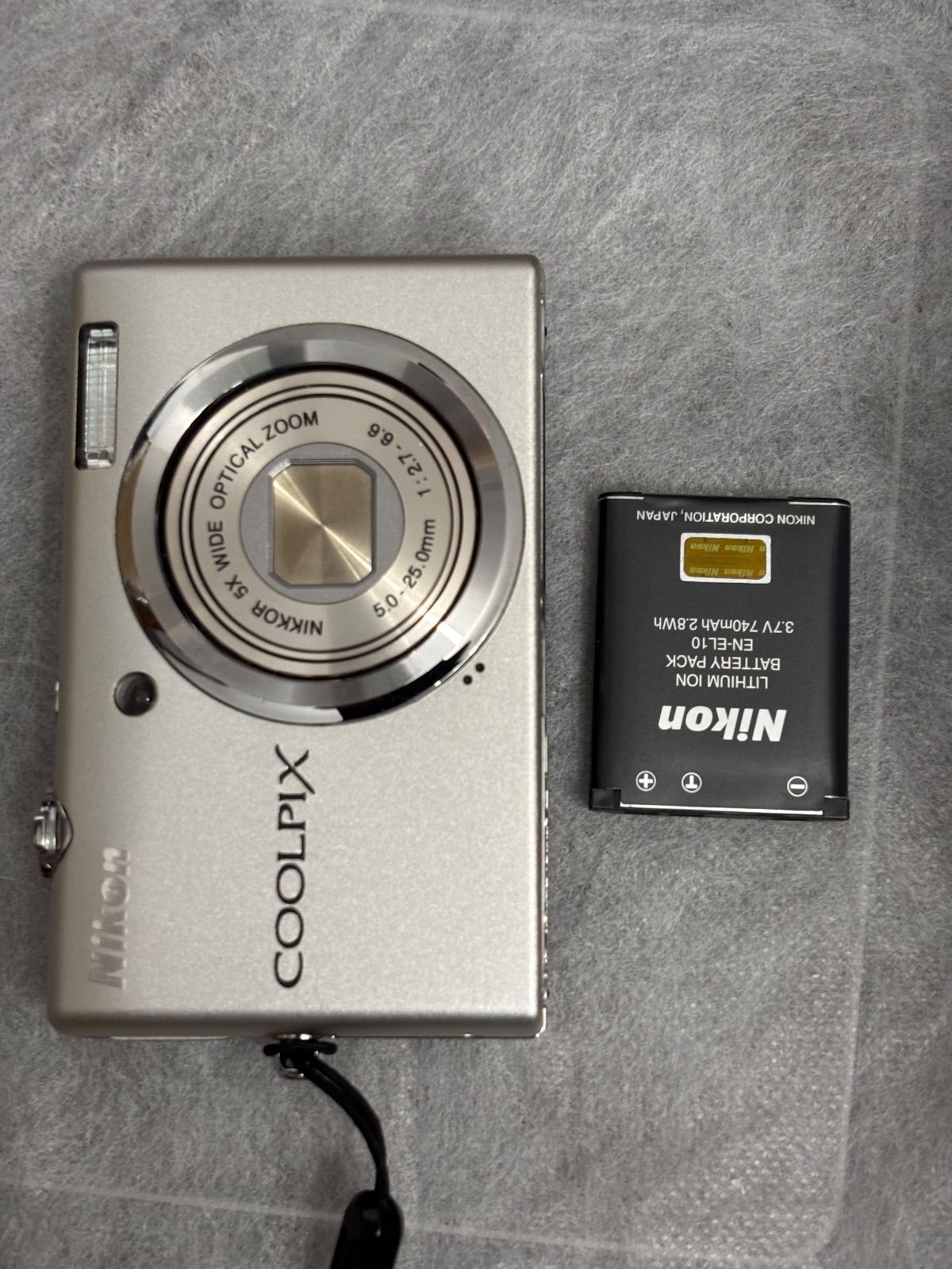 Nikon COOLPIX S570 シルバー 9101 - メルカリ