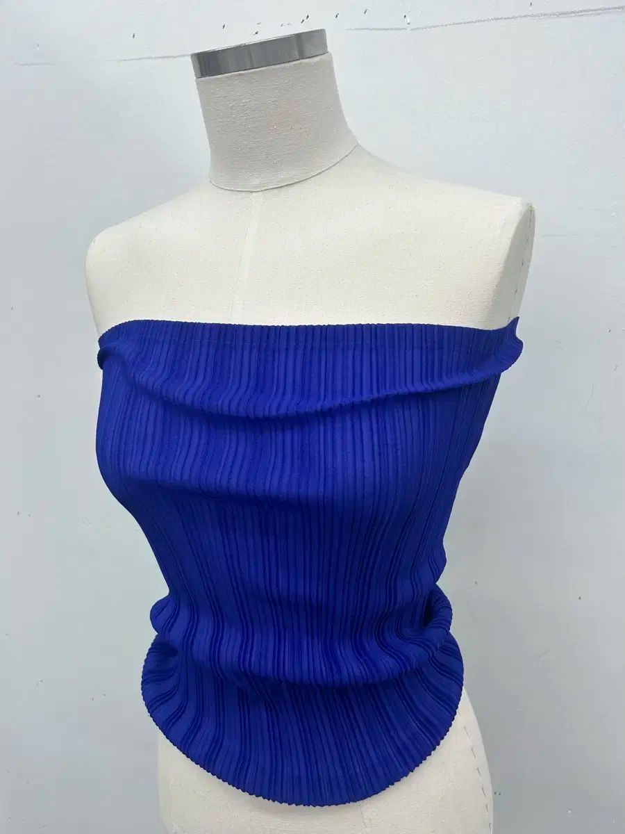 ISSEY MIYAKE(イッセイミヤケ) 三宅 プリーツ プリーズ 青