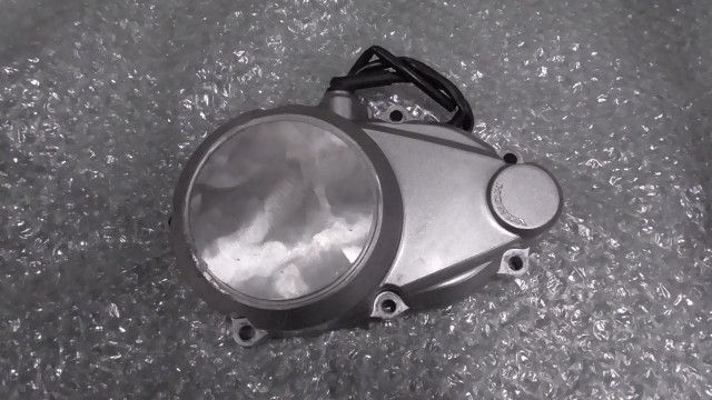 CB400SF VTEC REVO NC42 の ピックアップカバー 傷 1760582516