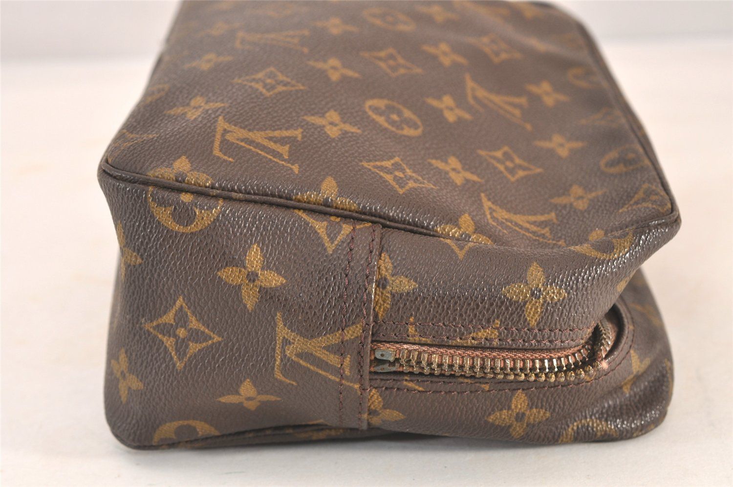 1円スタート】 ルイ・ヴィトン LOUIS VUITTON トゥルース・トワレット