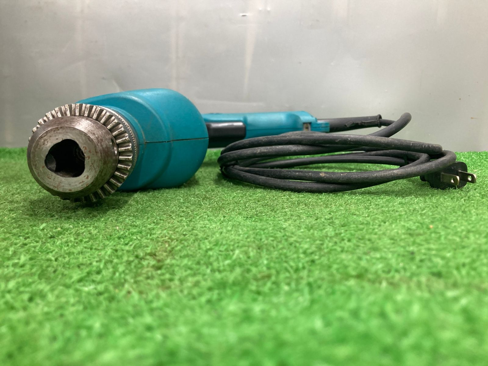 0922 makita