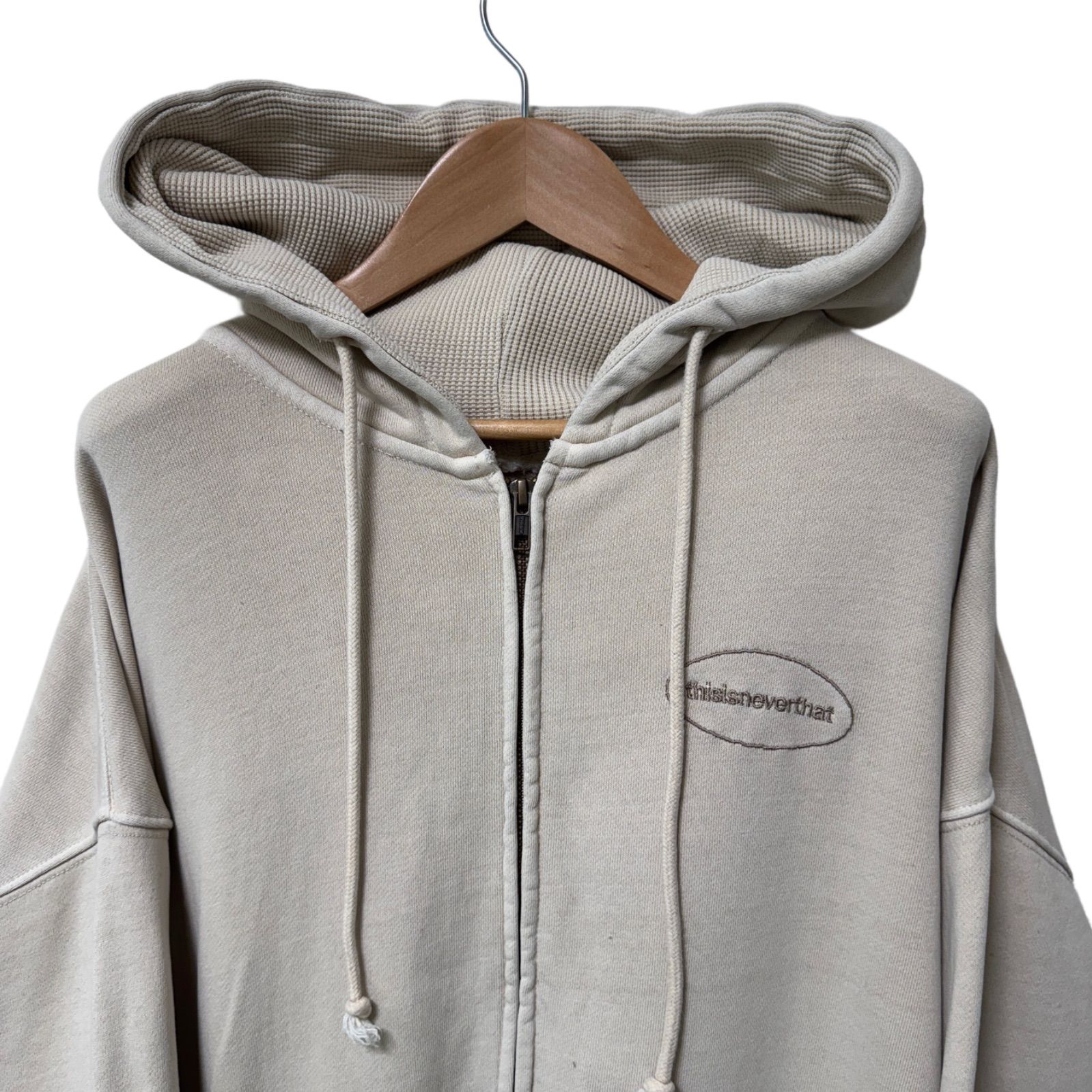 Thisisneverthat ジップパーカー Lサイズ ベージュ 刺繍 ロゴ ボックス  