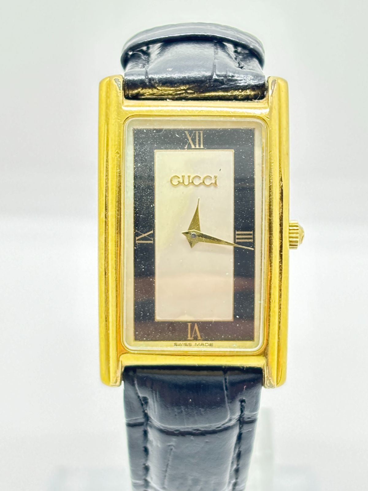 GUCCI グッチ 2600M 腕時計 ゴールド×ブラック ヴィンテージ スイス製