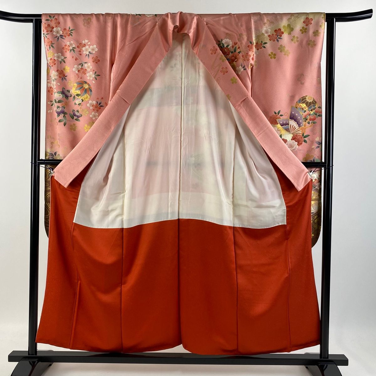 振袖 身丈155cm 裄丈63cm S 袷 蝶 桜 金糸 金銀彩 サーモン
