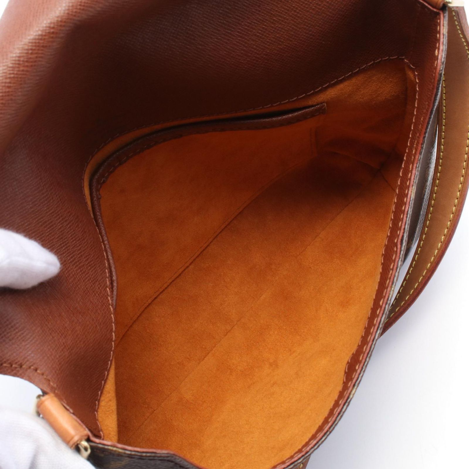 VUITTON ショルダーバッグ