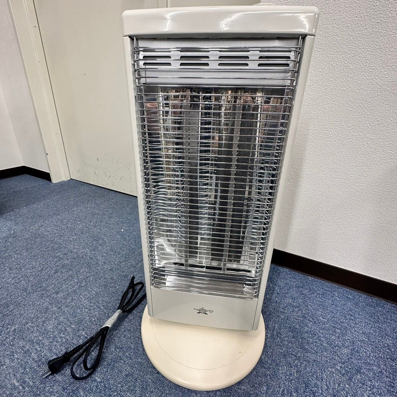 アラジン 遠赤グラファイトヒーター AEH-G100B 2022年製（遠赤