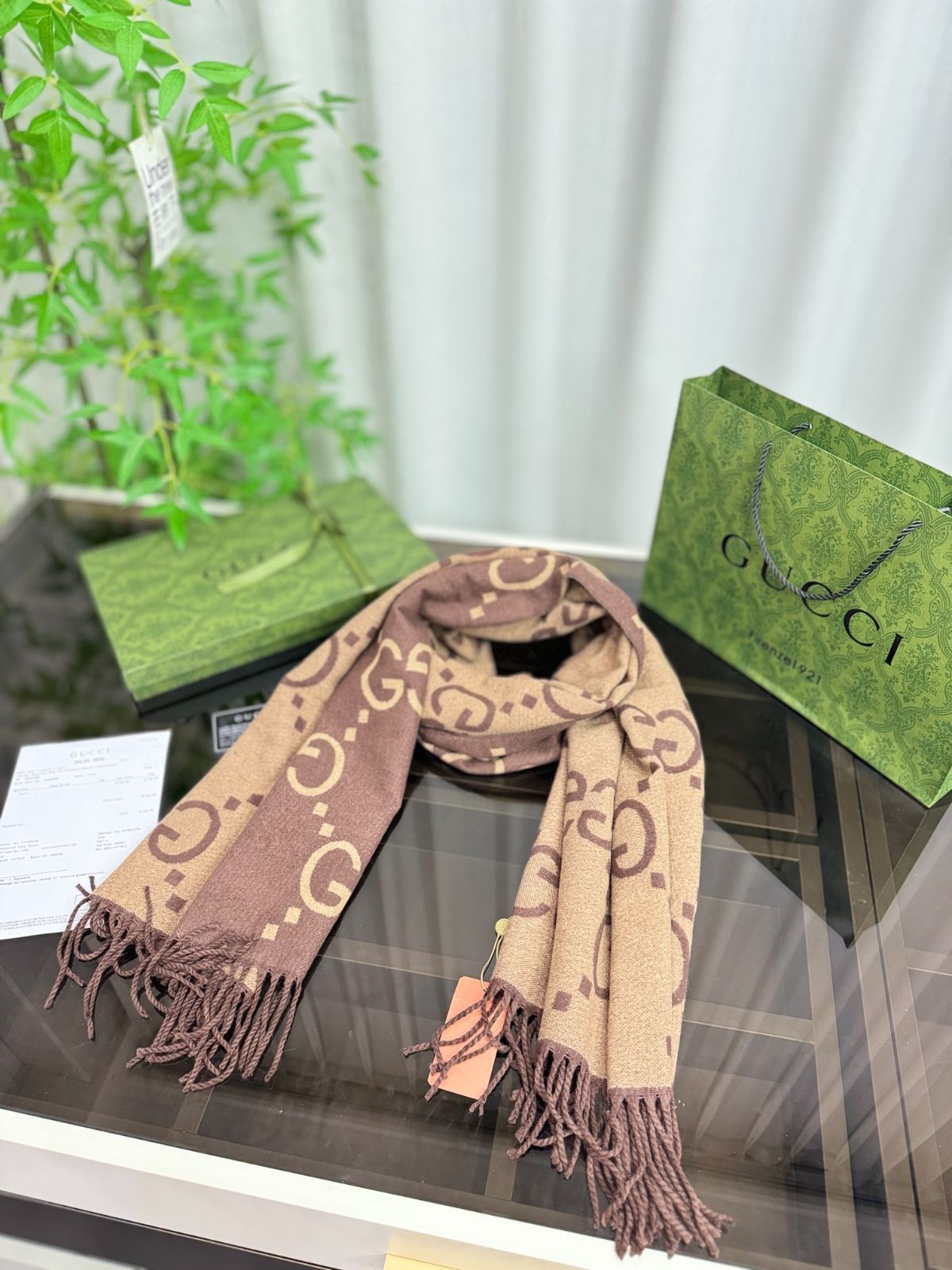 新品✨高級カシミヤGUCCIマフラー❗️箱紙袋セット❗️グッチマフラー　カシミヤ カシミヤ GUCCI(グッチ) マフラー・ストール(レディース) - 海外