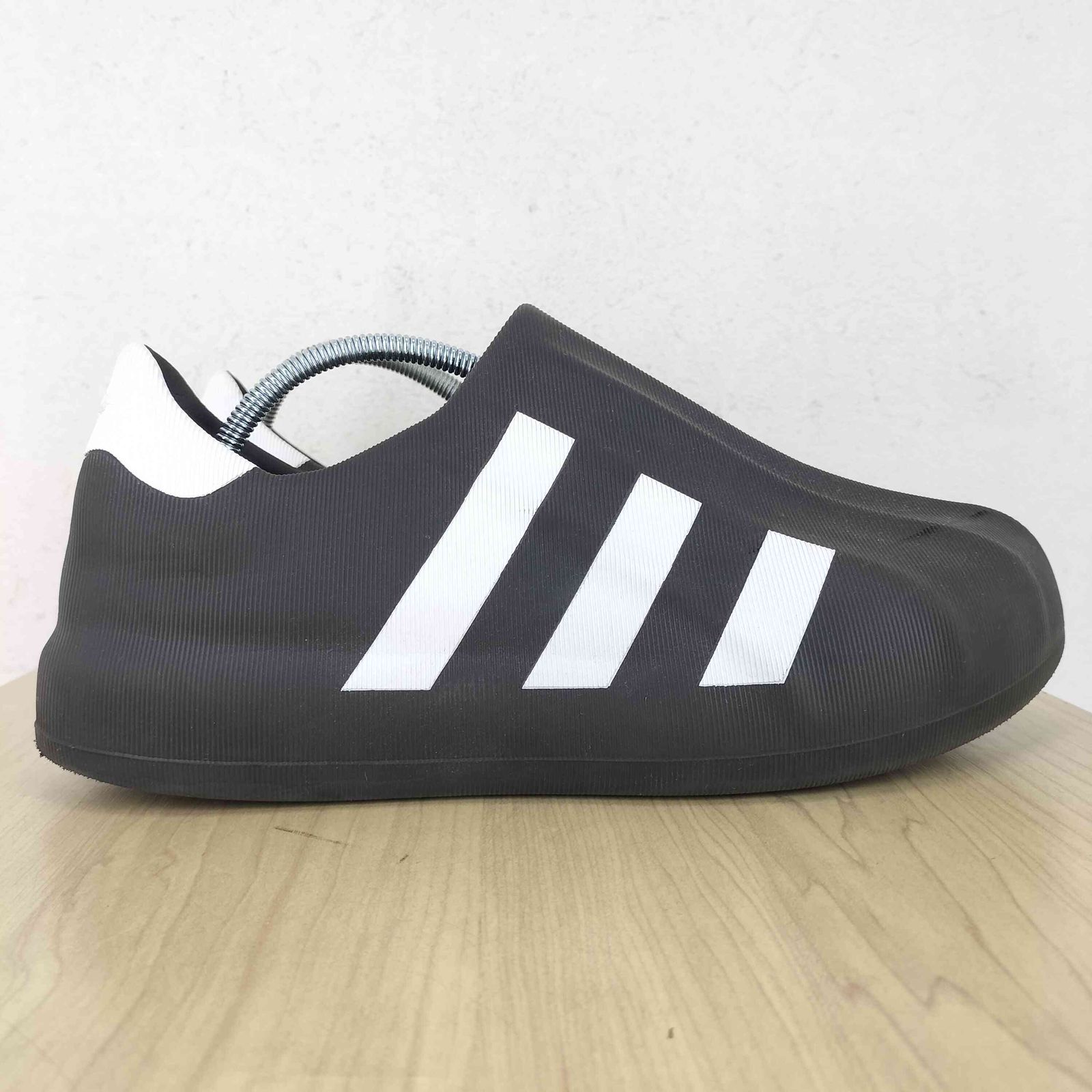 アディダス adidas ADIFOM SST メンズ 8.5UK - メルカリ