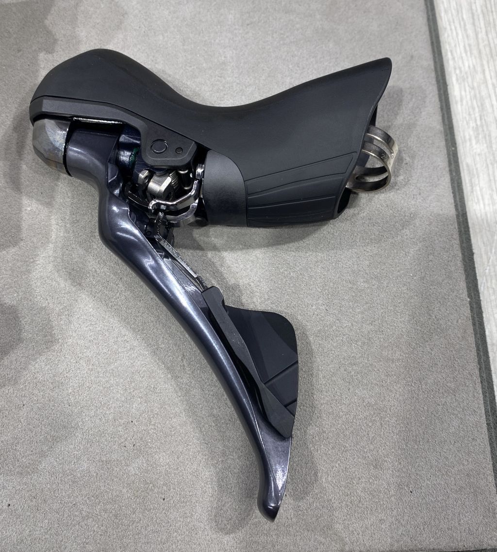 未使用品】シマノ SHIMANO アルテグラ ULTEGRA ST-R8025-R STI