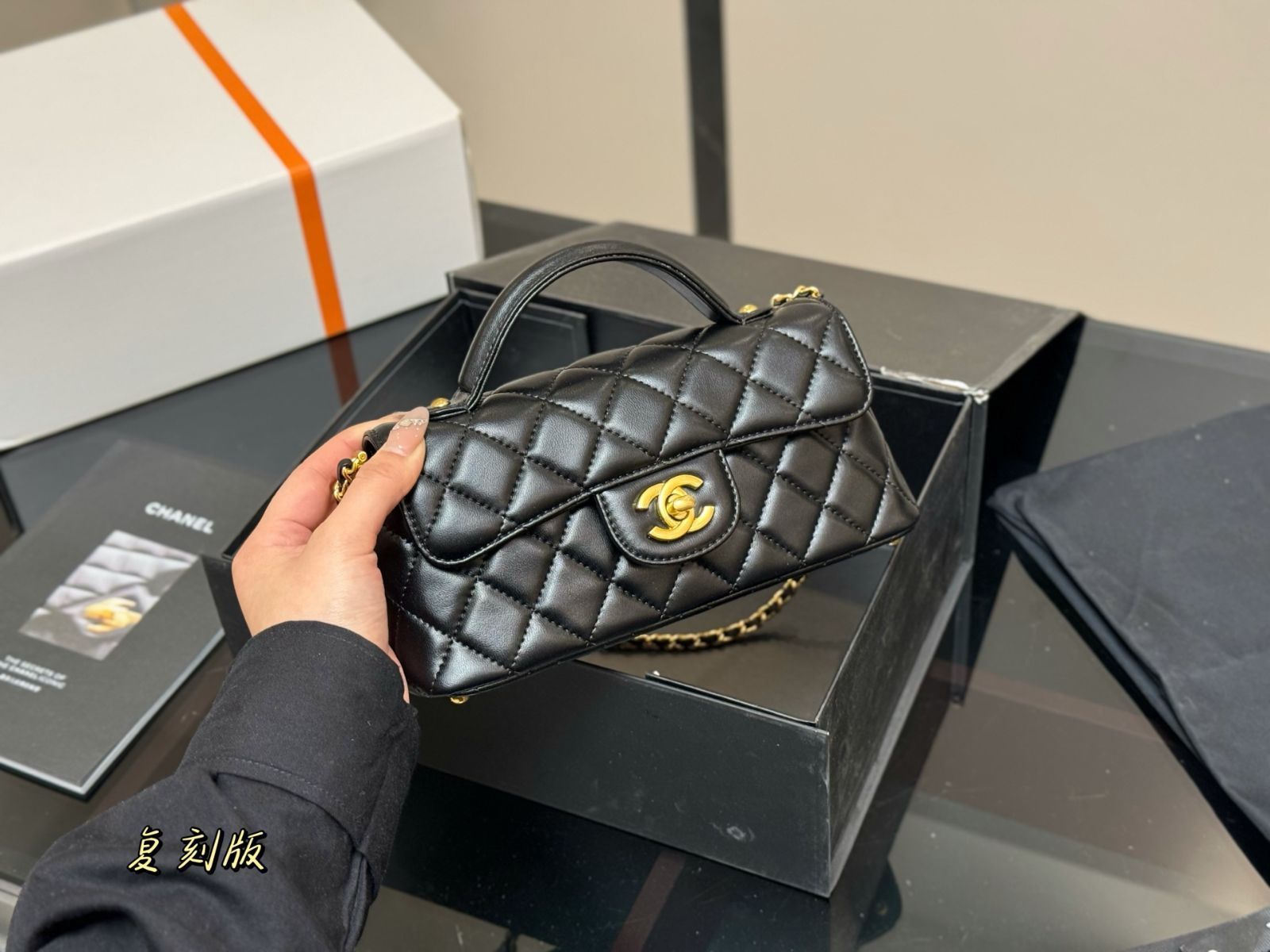 【上品コンパクト☆身軽なお出かけに】 CHANEL ケリーバッグ 今日特価】Chanel 25P Horizontal Kelly Bag シャネル 25P 横型