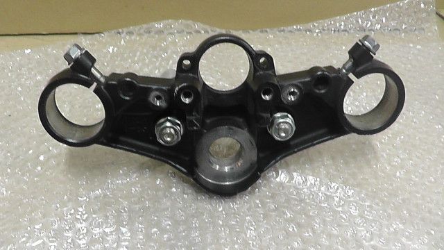 CB400SF VTEC REVO NC42-1010 の トップブリッジ 1760492146